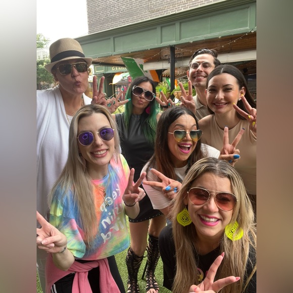 POSH N SIP CUSTOM TSHIRT 1PC MESSAGE FOR BUNDLES PFF POSH EVENT - Picture 3 of 13